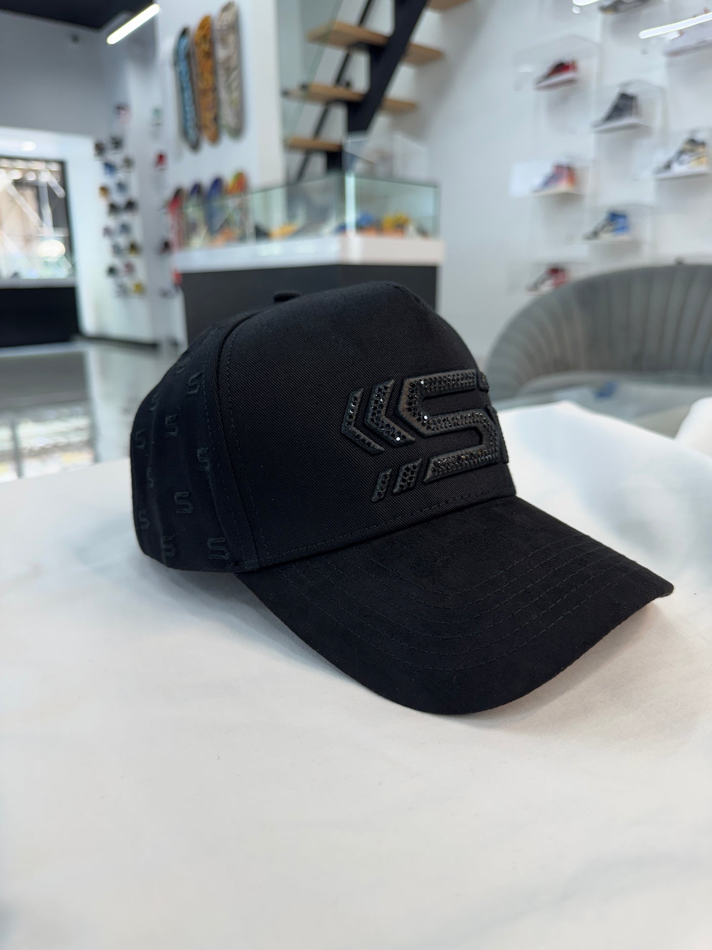 TRIPLES MOTION LOGO BLACK LIMITED EDITION